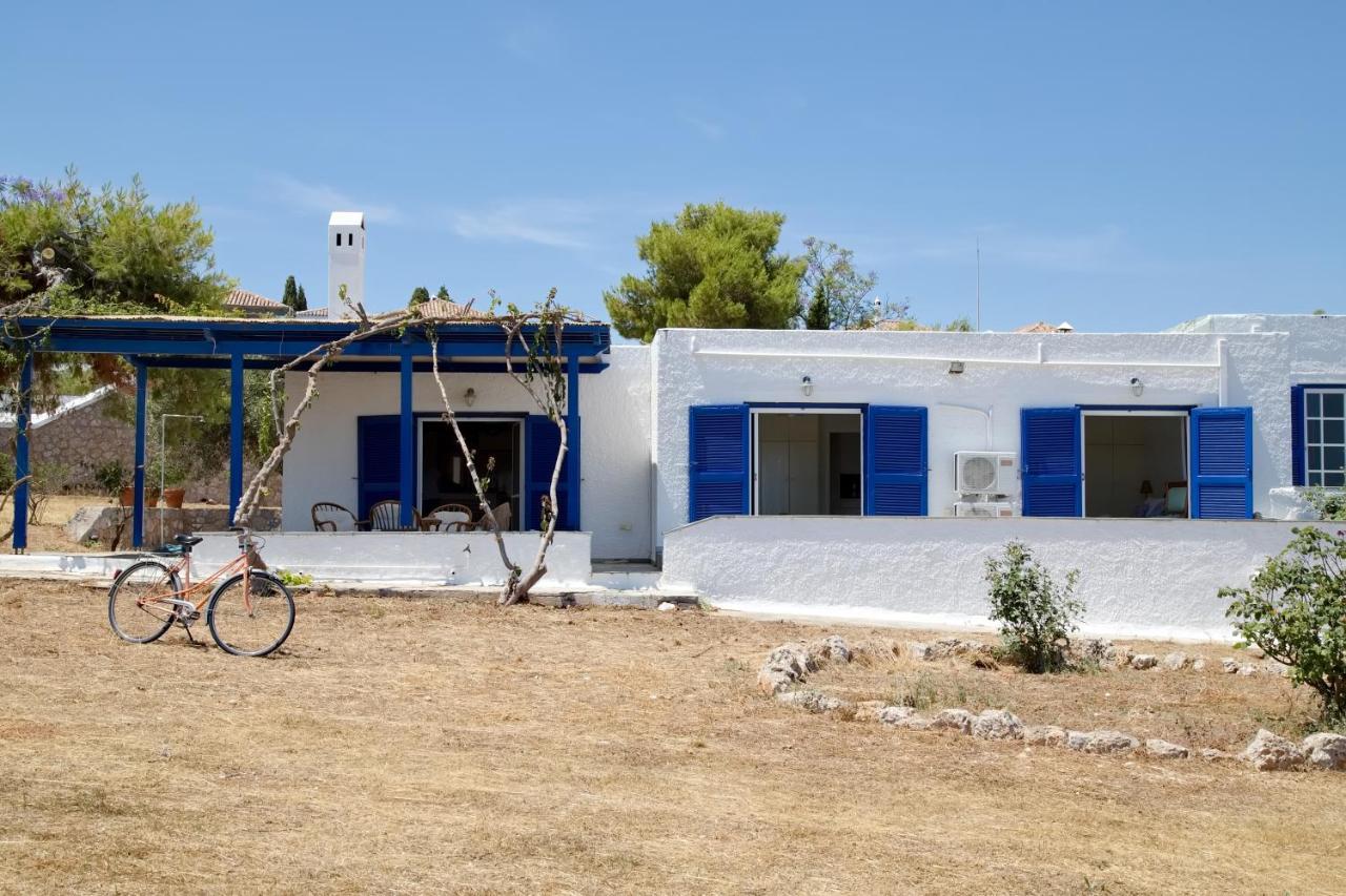 Aroura Homes 4Br Beachfront Villa Spetses Town Ngoại thất bức ảnh