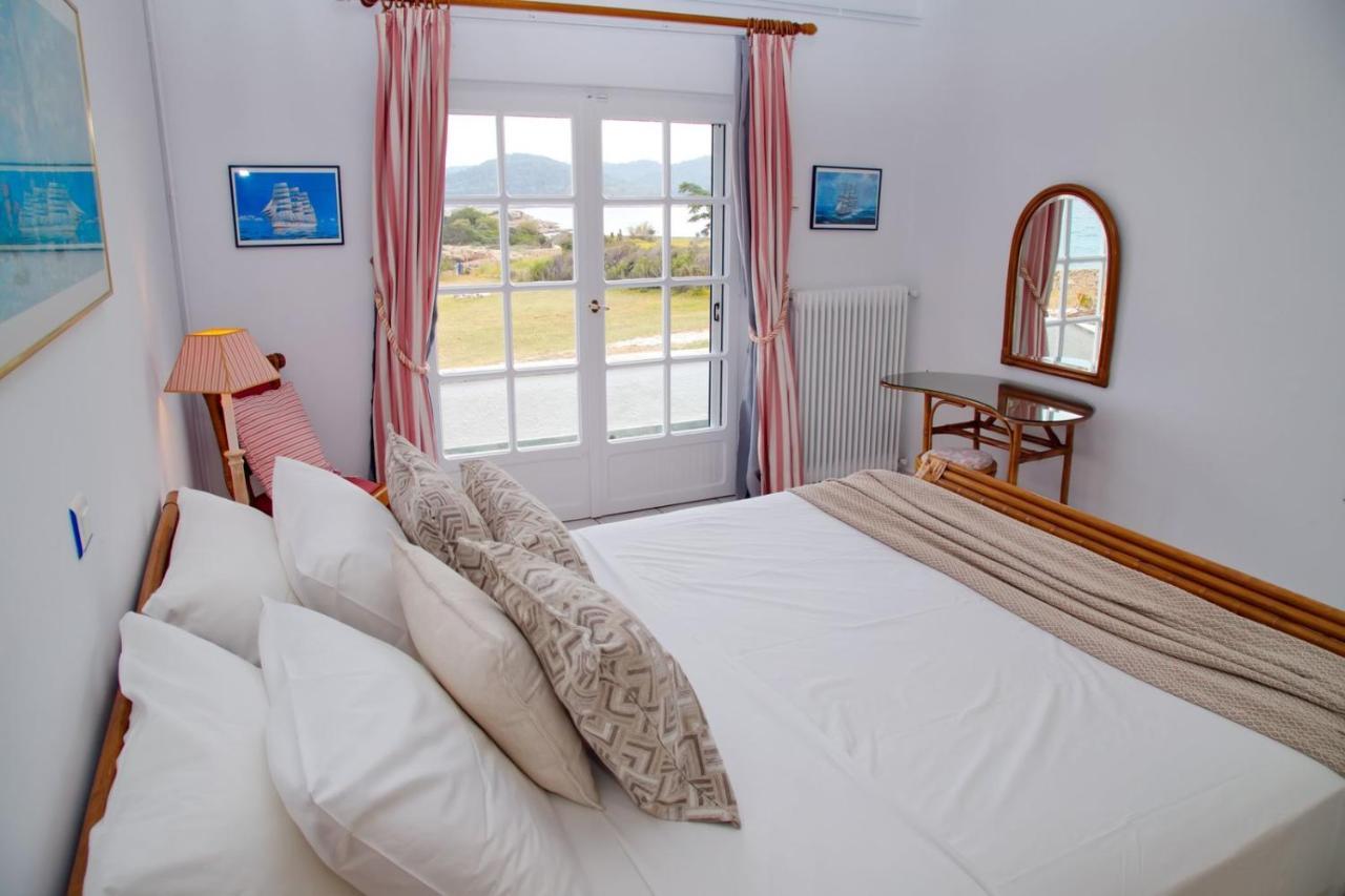 Aroura Homes 4Br Beachfront Villa Spetses Town Ngoại thất bức ảnh