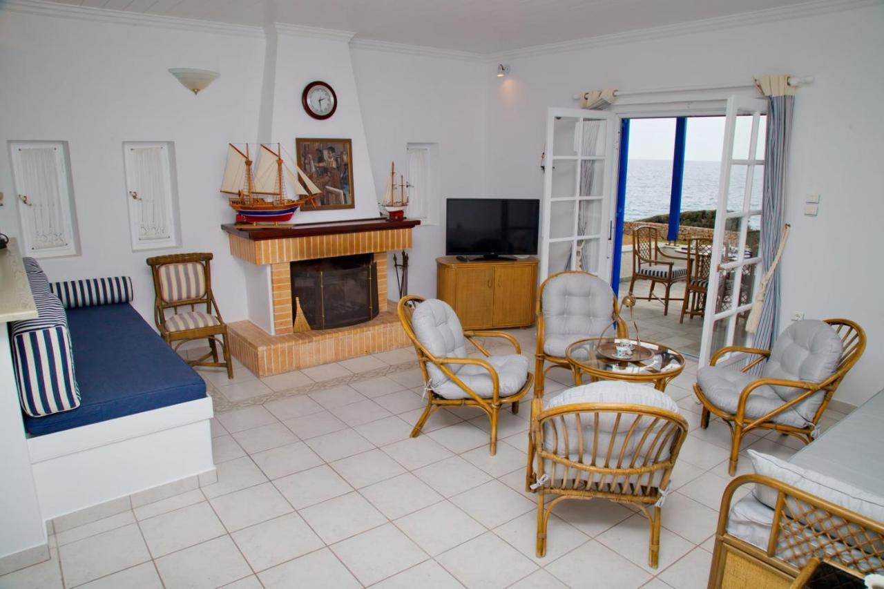 Aroura Homes 4Br Beachfront Villa Spetses Town Ngoại thất bức ảnh